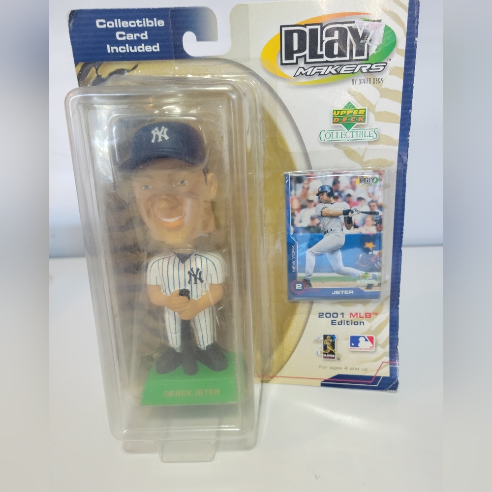 Play Makers by Upper Deck Yankees Derek Jeter Collectible